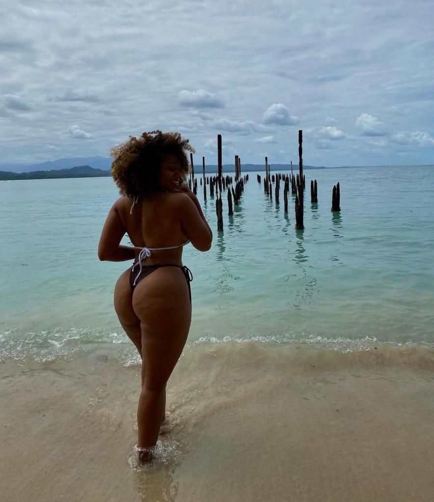 640042803: Chica busca chico en La Coruña