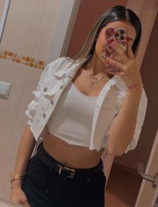 663927794: Chica busca chico en Cádiz