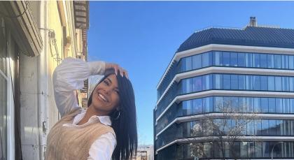 613792147: Chica busca chico en Barcelona