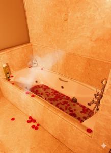 670860324: Chica busca chico en Toledo