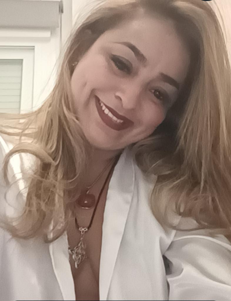 Chica busca chico en Málaga: Chica busca chico