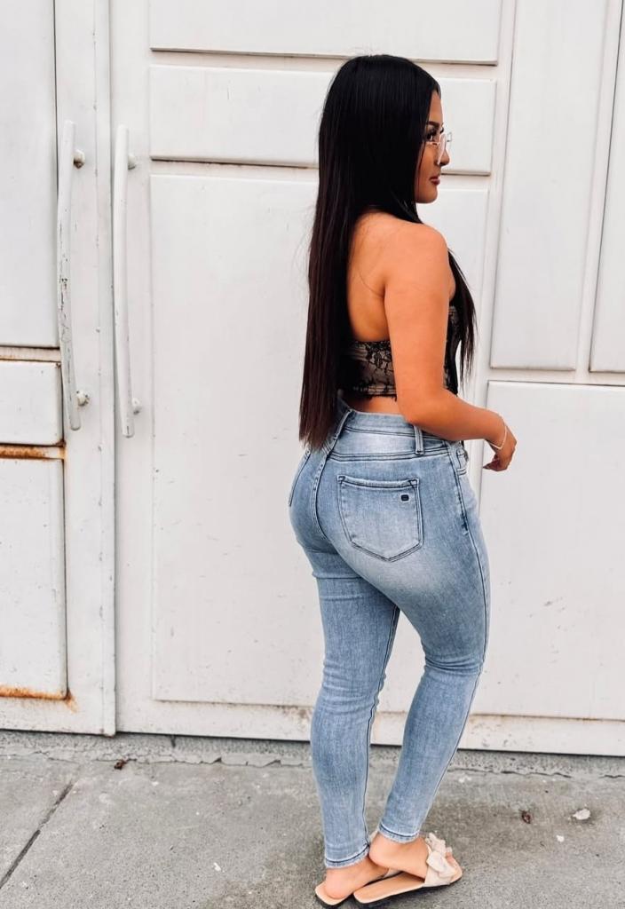 641893714: Chica busca chico en Navarra