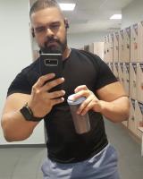 687716981: Chico busca chica en Madrid