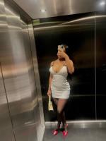 695774891: Chica busca chico en Barcelona