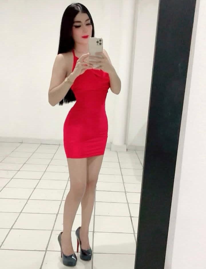 642988609: Chica busca chico en Málaga