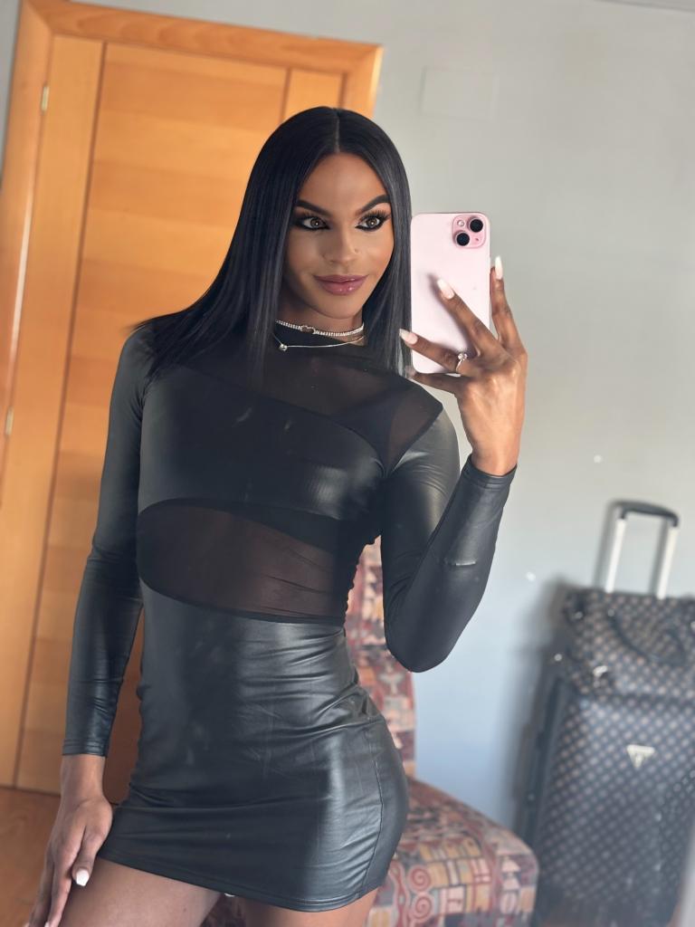 642969739: Transexual en Almería