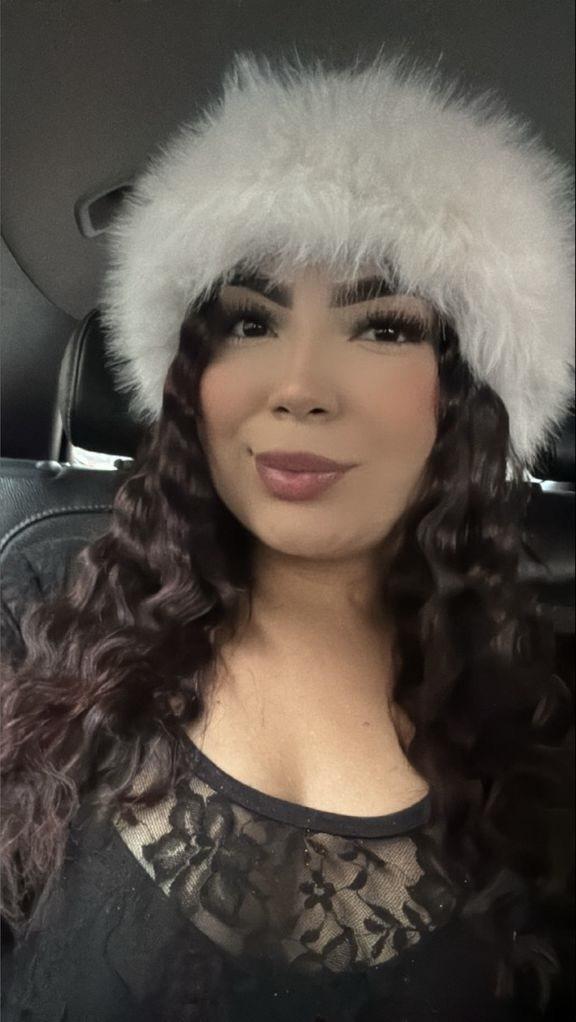 604275569: Chica busca chico en Segovia