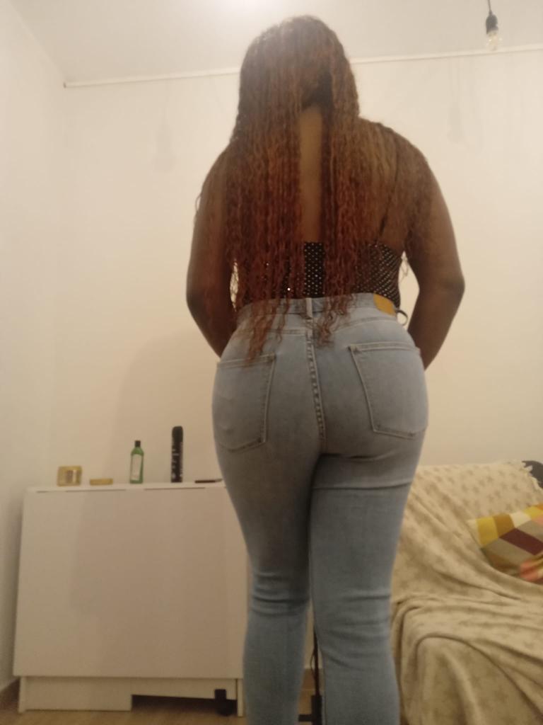 613736629: Travesti en Gerona