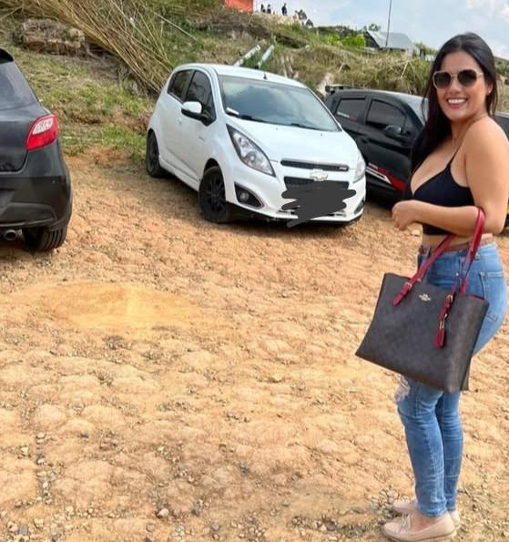 Chica busca chico en Cádiz: 