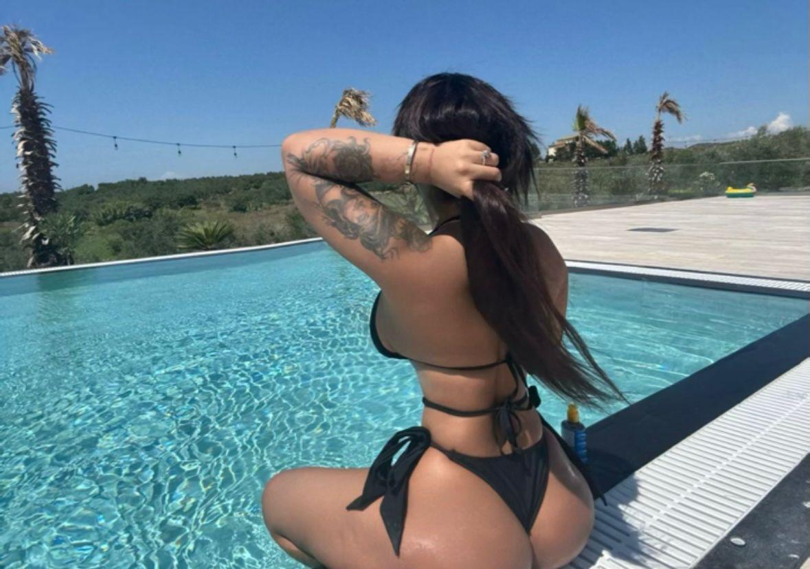 631086796: Chica busca chico en Barcelona