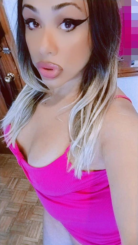 613847539: Transexual en Almería