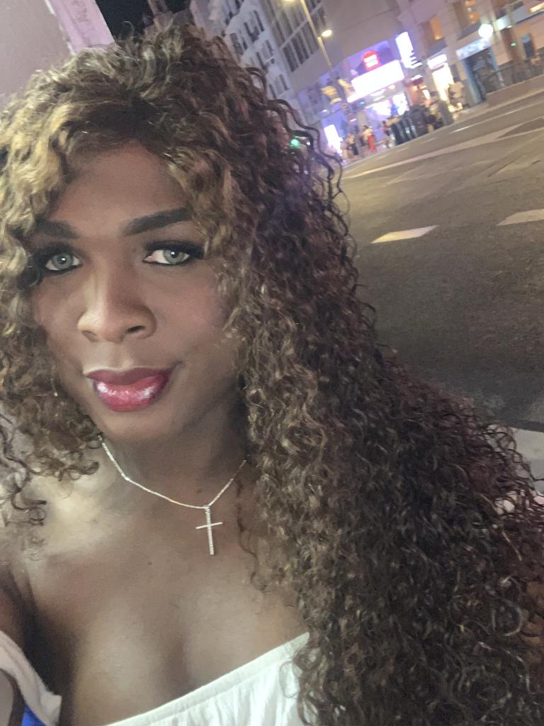 617517724: Travesti en Vizcaya