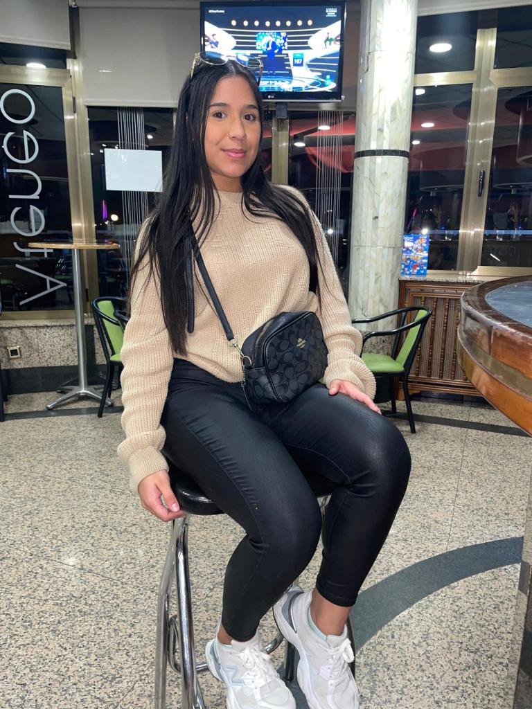 662028867: Chica busca chico en Cáceres