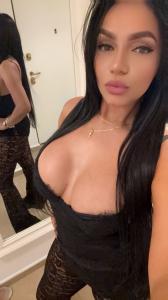 641770879: Chica busca chico en Cantabria