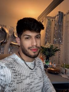 643852366: Chico busca chica en Granada