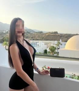 613978788: Chica busca chico en Cádiz
