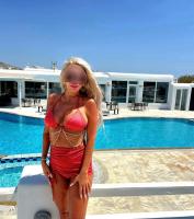 661145141: Chica busca chico en Barcelona