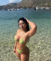 631086796: Chica busca chico en Barcelona