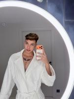 611332317: Chico busca chica en Barcelona