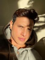 692972990: Chico busca chica en Alicante