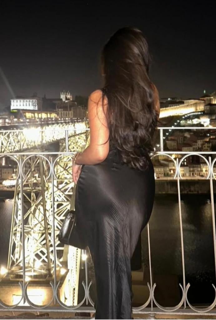 670731495: Chica busca chico en Álava