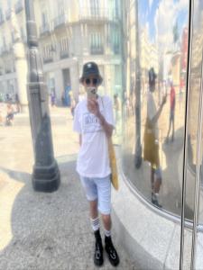 695777130: Chico busca chica en Madrid