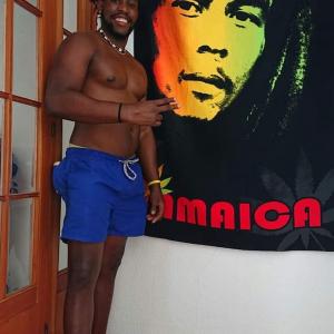 644777411: Chico busca chica en Cantabria