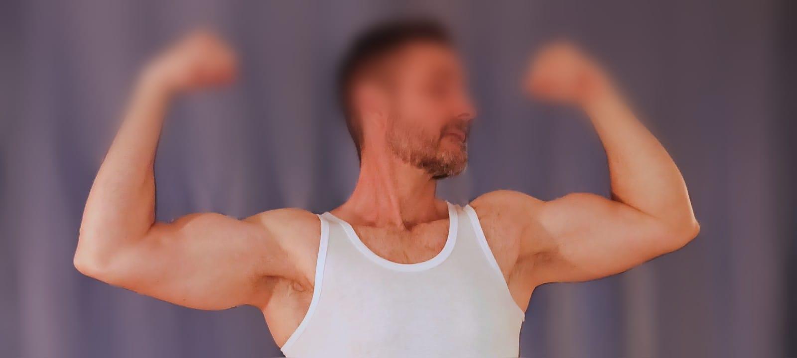 633231021: Chico busca chica en Málaga