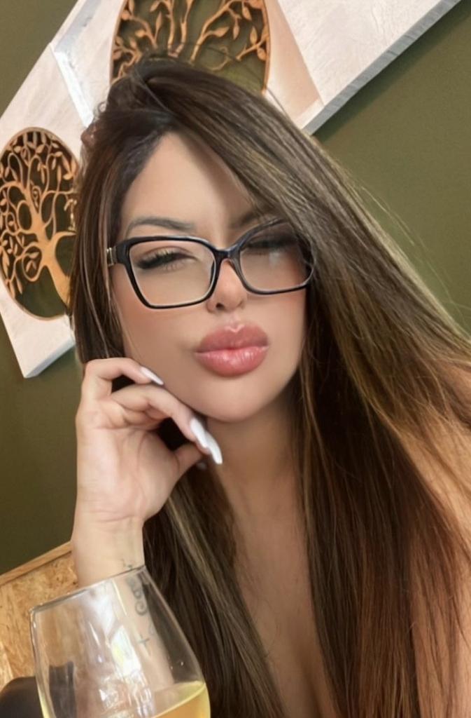 610859253: Chica busca chico en Alicante