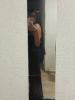 637582692: Chica busca chico en Sevilla