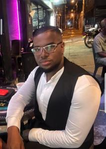 Chico busca chica en Valencia: 