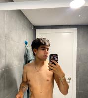 613540896: Chico busca chica en Valencia