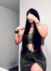 672886635: Chica busca chico en Navarra