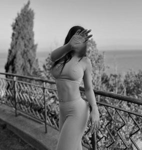 Chica busca chico en Granada: 