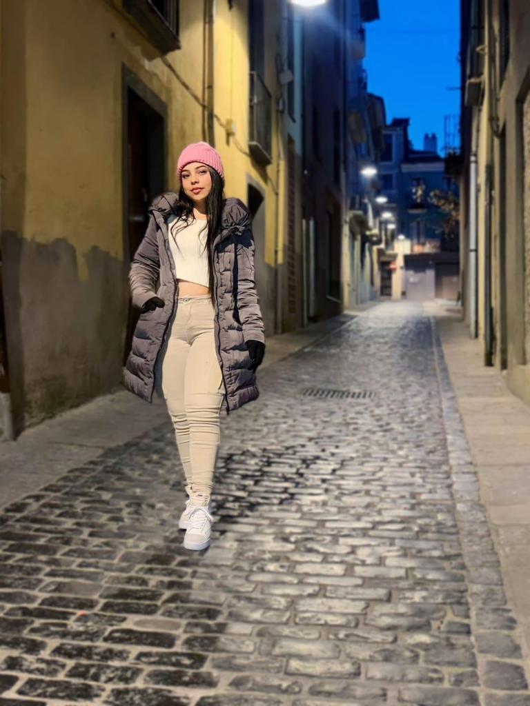 624798269: Chica busca chico en Valencia