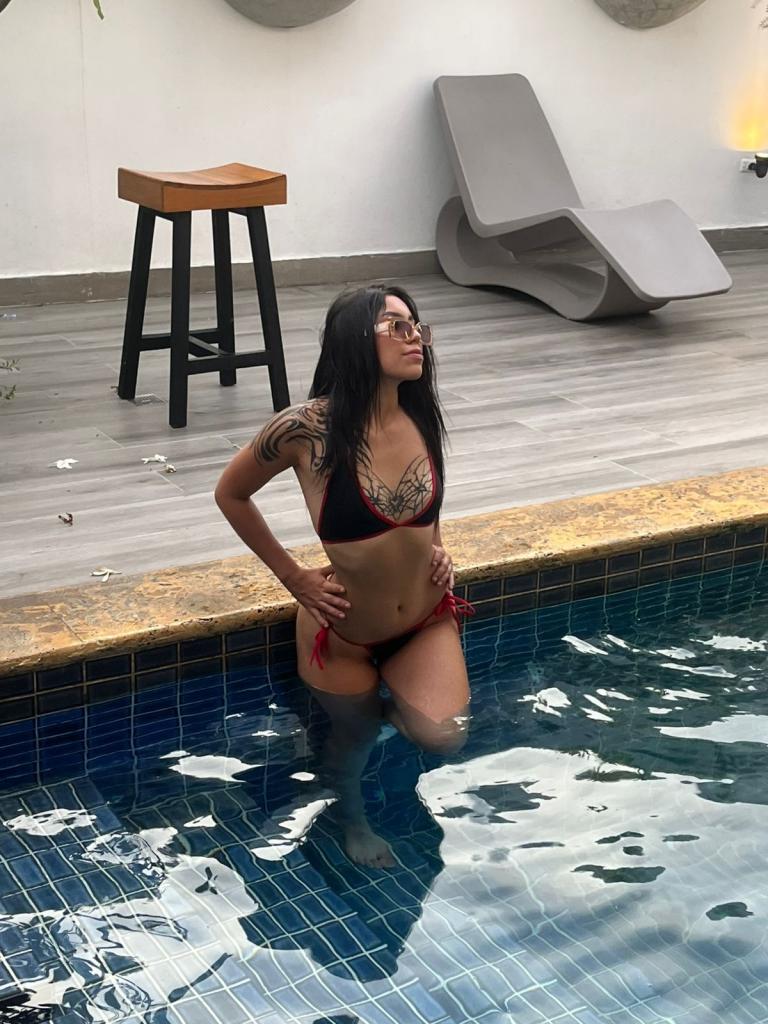 Chica busca chico en Tenerife: 