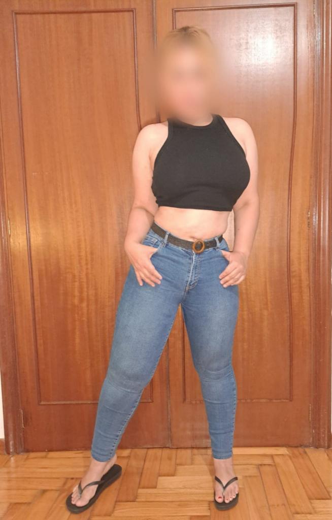 634100824: Chica busca chico en Lugo