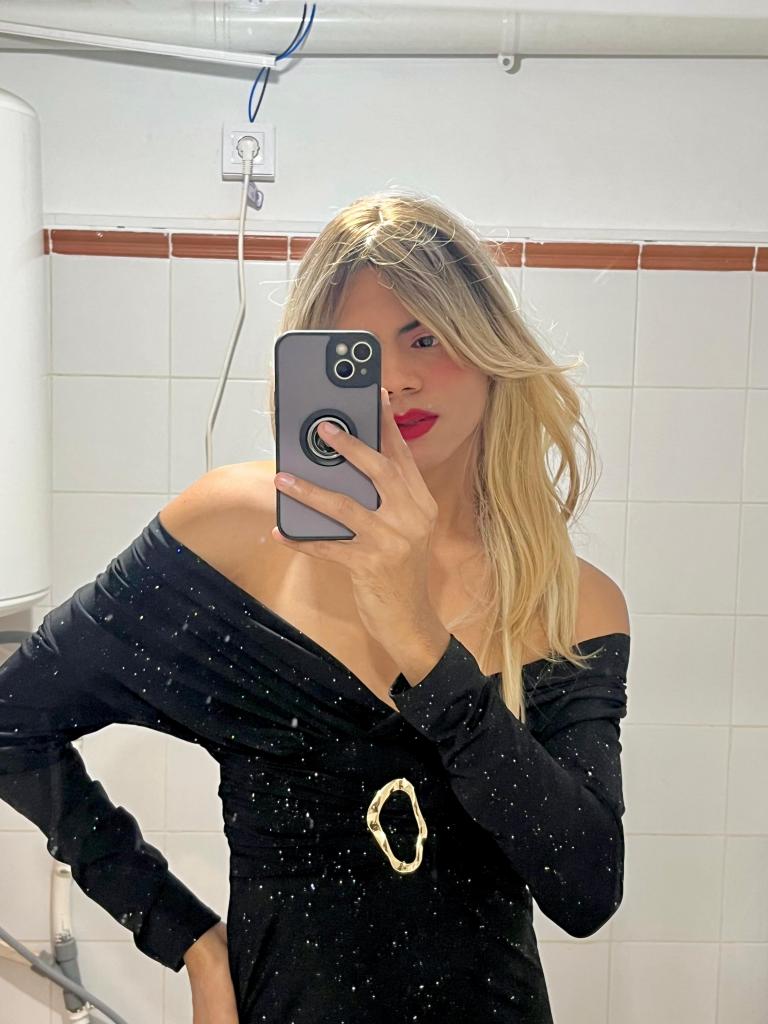 632369879: Travesti en Barcelona