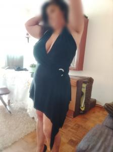 605821473: Chica busca chico en La Coruña