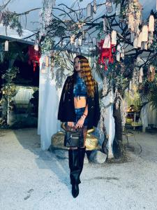 633916829: Chica busca chico en Tenerife