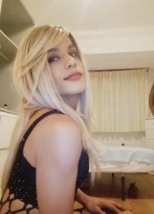 632955087: Transexual en La Coruña