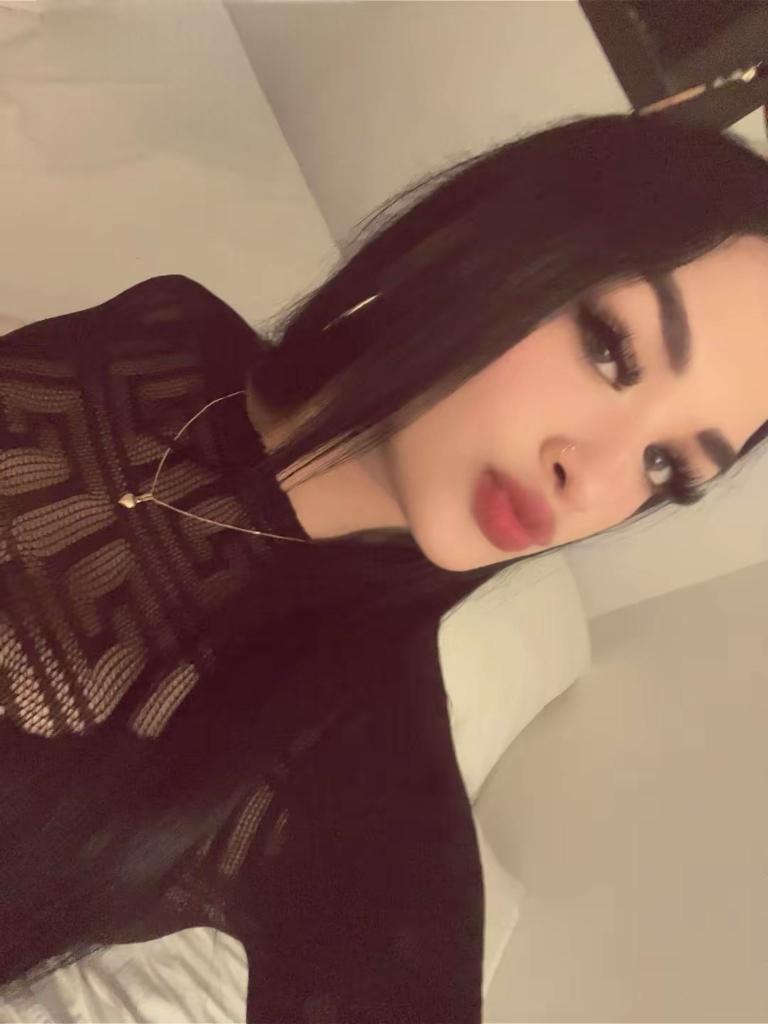 Chica busca chico en Cádiz: 