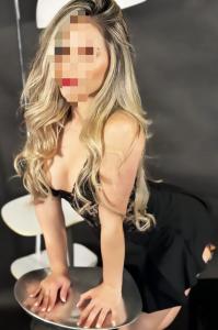 614708305: Chica busca chico en Almería