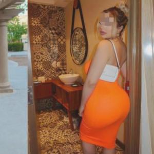 632862012: Chica busca chico en Barcelona