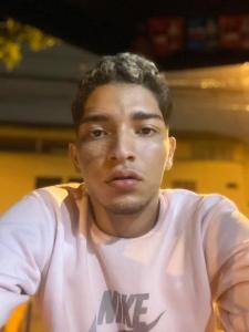 644603903: Chico busca chica en Alicante