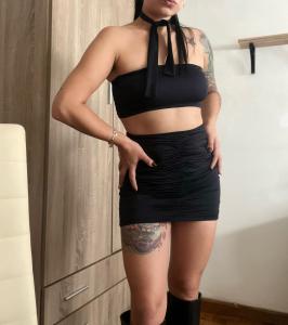 687491045: Chica busca chico en Lugo