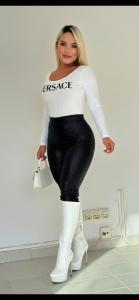 667098431: Chica busca chico en Cádiz