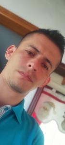 642473434: Chico busca chica en Granada