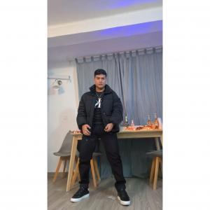 Chico busca chica en Cádiz: 