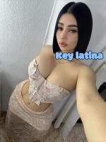 654697474: Chica busca chico en Barcelona